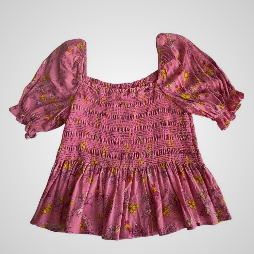 Scoop Peplum Multi Pink Color Cropped Smocked Blouse Size Small